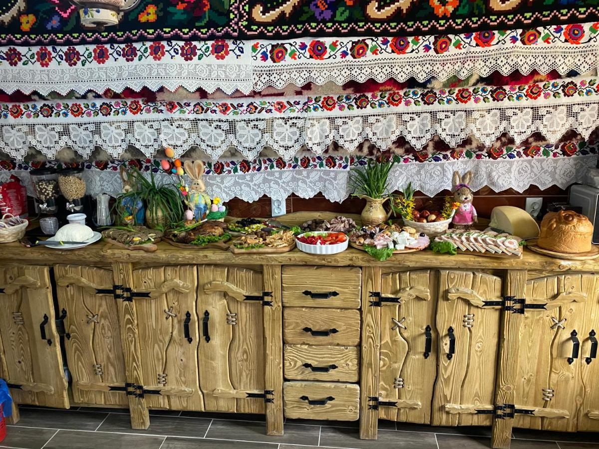 Floare De Maramures 1 Vadu Izei Exterior photo
